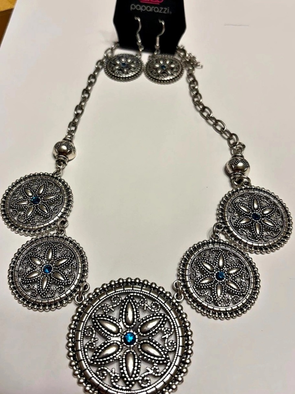 Papillon Geometric Pendant Necklace & Earrings in Silver & Blue Like New